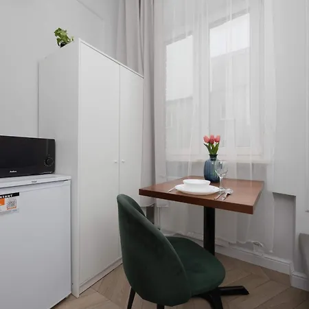 Functional Pet-friendly Micro-apartment In By Renters * ワルシャワ