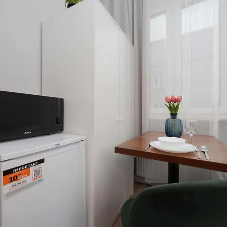 Functional Pet-friendly Micro-apartment In By Renters * Βαρσοβία